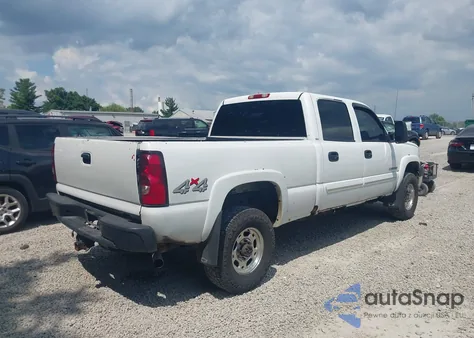 2004 Chevrolet Silverado 2500Hd Ls из США, поврежденный, VIN 1GCHK23U24F258658
